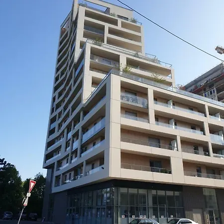 Centre - Superbe F2 - Classe 3 Etoiles Διαμέρισμα
